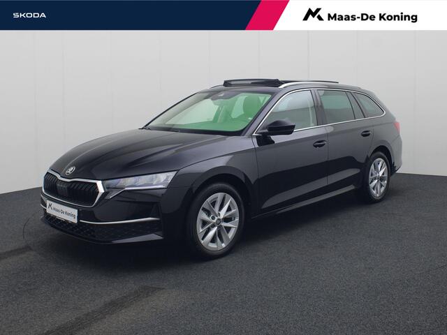Skoda OCTAVIA Combi 1.5TSI/150PK MHEV Selection DSG · Panoramadak · Navigatie · Apple/Android · Garantie t/m 11-03-2029 of 60000km.
