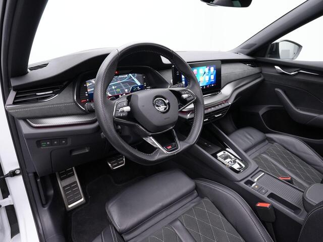 Skoda OCTAVIA Combi 1.4 TSI 245 pk DSG RS iV PHEV Business | Panoramadak | Geheugen-/massagestoelen | Head-up display | Canton | Matrix LED | Leder/alcantara