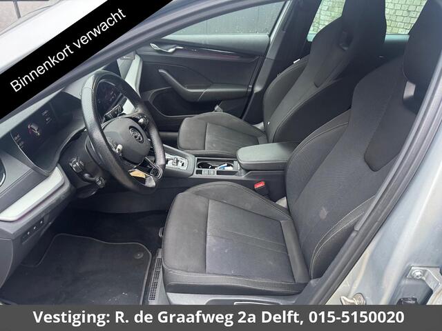 Skoda OCTAVIA Combi 1.0 e-TSI Sport Business | Apple Carplay/Android Auto | Navigatie | Trekhaak | Parkeersensoren achter