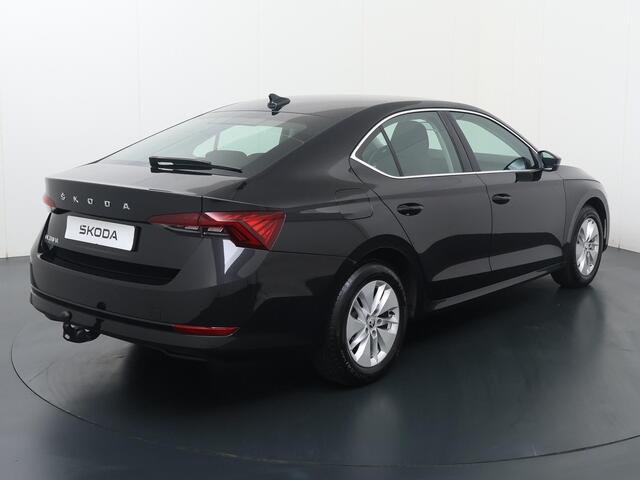 Skoda OCTAVIA 1.0 TSI Business Edition | 110 PK | Trekhaak wegklapbaar | Adaptive cruise control | Apple Carplay/Android Auto |