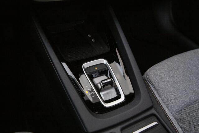 Skoda OCTAVIA Combi 1.5 TSI MHEV Business Edition , Panoramadak, Stuur/stoelverwarming,