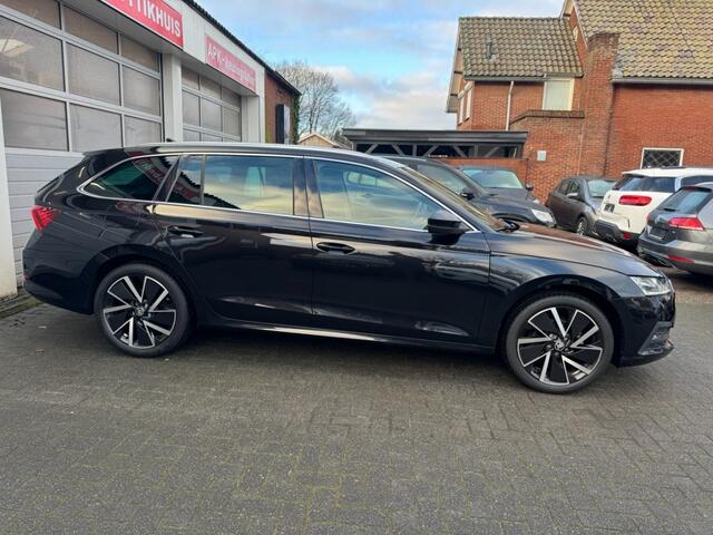 Skoda OCTAVIA Combi 1.5TSI First Edition Virtual Full-Led Camera ACC Navi