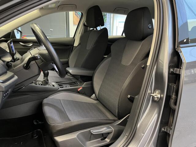 Skoda OCTAVIA Combi 1.0 TSI Business Edition | TREKHAAK | CARPLAY | 1E-EIG |