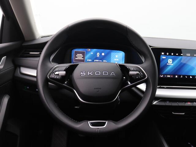 Skoda OCTAVIA Combi 1.5 TSI Edition 115PK Trekhaak, Parkeersensoren Achter, Stoelverwarming, Navi via Apple Carplay/Android Auto, Virtual Cockpit, 16" LM Velgen