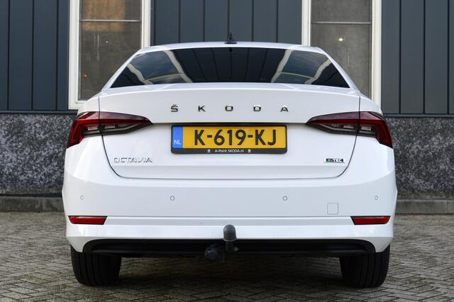 Skoda OCTAVIA 1.0 e-TSI Business Edition Plus Rijklaarprijs-Garantie Trekhaak Apple carplay Sfeer verlichting Led