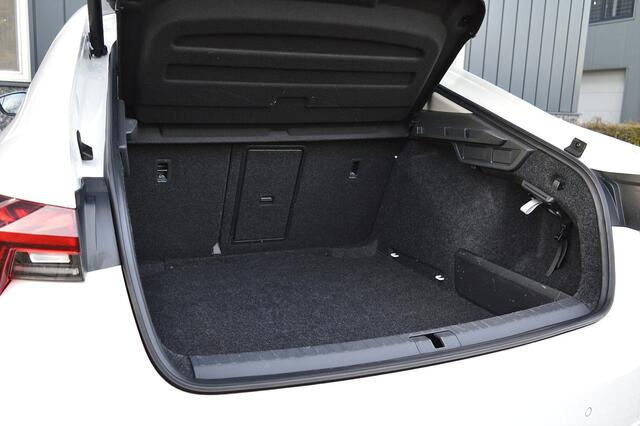 Skoda OCTAVIA 1.0 e-TSI Business Edition Plus Rijklaarprijs-Garantie Trekhaak Apple carplay Sfeer verlichting Led