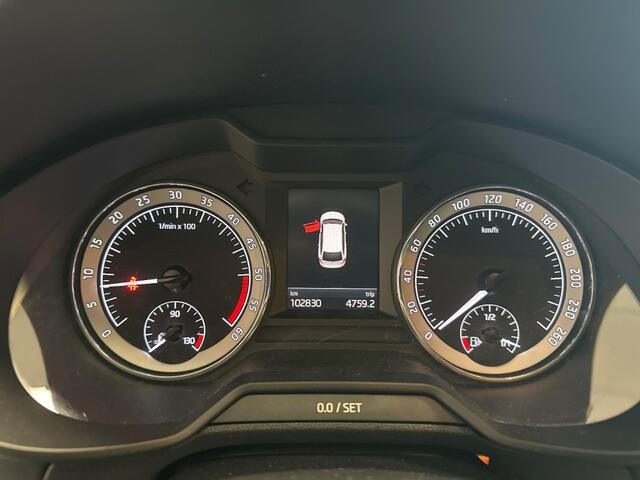 Skoda OCTAVIA 1.6 TDI Automaat Greentech Ambition - Stoelverwarm. Carplay - Cruise