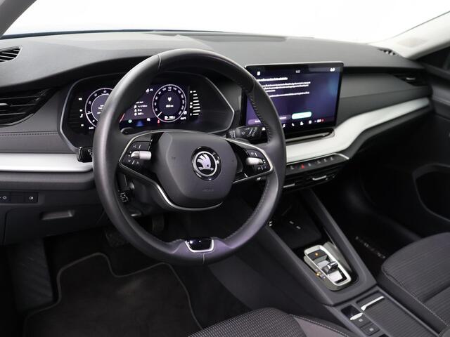 Skoda OCTAVIA Combi 1.5 TSI MHEV Business Edition | 115 PK | Automaat | Multifunctioneel stuurwiel | Adaptive Cruisecontrol | Achteruitrij camera | Inklapbare Trekhaak |