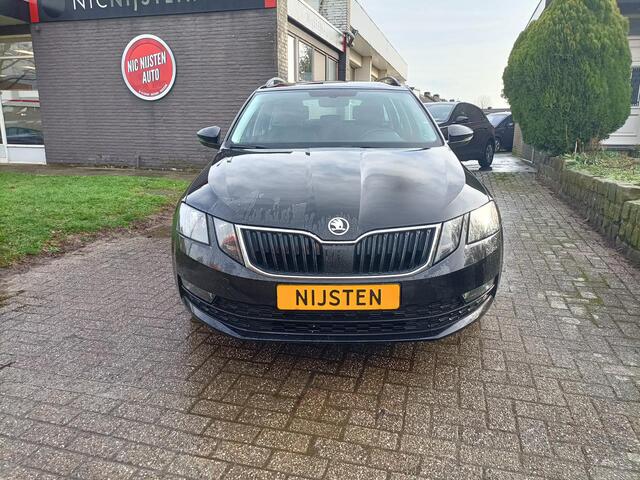 Skoda OCTAVIA COMBI 1.0i Tour Climate, Cruise, Navi via App.