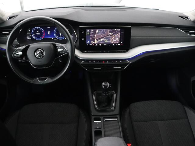 Skoda OCTAVIA 1.0 TSI Business Edition Plus | Stoelverwarming | Adaptive cruise | Trekhaak | Carplay | Sfeerverlichting | Navigatie | Keyless | Full LED | Parkeerhulp | Climate control