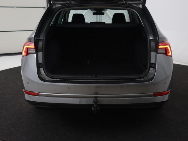 Skoda OCTAVIA 1.0 TSI Business Edition Plus | Stoelverwarming | Adaptive cruise | Trekhaak | Carplay | Sfeerverlichting | Navigatie | Keyless | Full LED | Parkeerhulp | Climate control