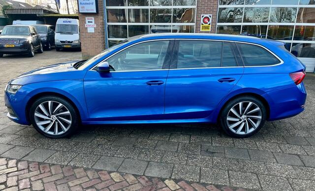 Skoda OCTAVIA 1.5 TSI FIRST EDIT. DIGITALE TELLERS, LED,LICHTMETAAL.