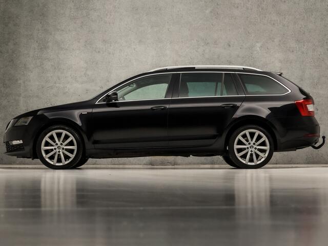 Skoda OCTAVIA Combi 1.5 TSI Sport 150Pk Automaat (PANORAMADAK, APPLE CARPLAY, GROOT NAVI, SPORTSTOELEN, KEYLESS, CAMERA, TREKHAAK, CRUISE, ARMSTEUN, NIEUWSTAAT)