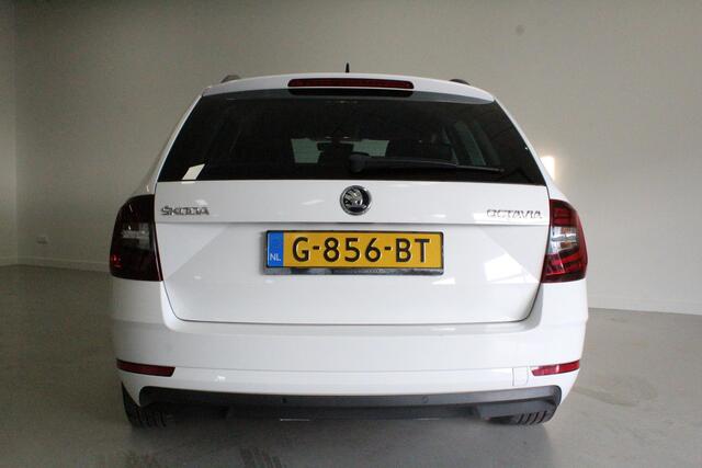 Skoda OCTAVIA Combi 1.6 TDI Greentech Clever Edition | NAVIGATIE | PDC-A | CRUISE | DAB-RADIO | CLIMA | STOEL-VERW | CARPLAY |