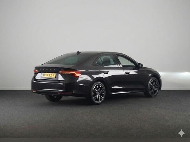 Skoda OCTAVIA Business Edition 1.5 TSI M-HEV 115pk DSG 115pk DSG | Private lease vanaf 731,-- | Parkeercamera | 17 inch Lichtmetalen velgen | Verwarmbare voorstoelen | 13 inch display | Adaptieve Cruise Control