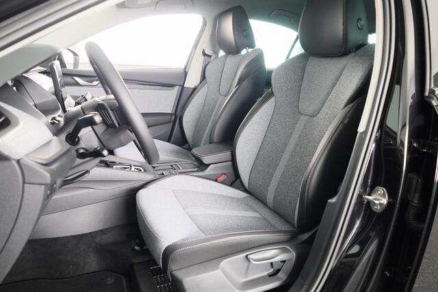 Skoda OCTAVIA Business Edition 1.5 TSI M-HEV 115pk DSG 115pk DSG | Private lease vanaf 731,-- | Parkeercamera | 17 inch Lichtmetalen velgen | Verwarmbare voorstoelen | 13 inch display | Adaptieve Cruise Control