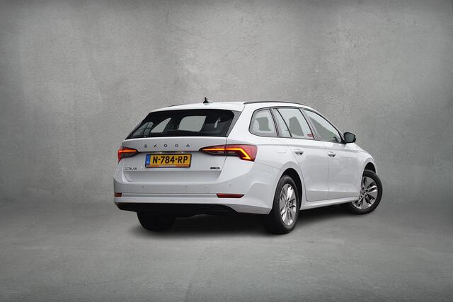 Skoda OCTAVIA Combi 1.0 e-TSI Business Edition | Apple CarPlay | Sportstoelen | Keyless | Cruise