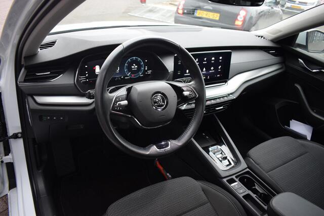 Skoda OCTAVIA Combi 1.0 e-TSI Business Edition | Apple CarPlay | Sportstoelen | Keyless | Cruise