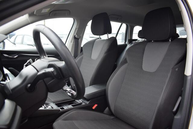 Skoda OCTAVIA Combi 1.0 e-TSI Business Edition | Apple CarPlay | Sportstoelen | Keyless | Cruise