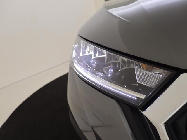 Skoda OCTAVIA 1.4 TSI iV PHEV Business Edition | Parkeersensoren | Cruise control | CarPlay | Stoel- en stuurwielverwarming | Digital cockpit | Airco |