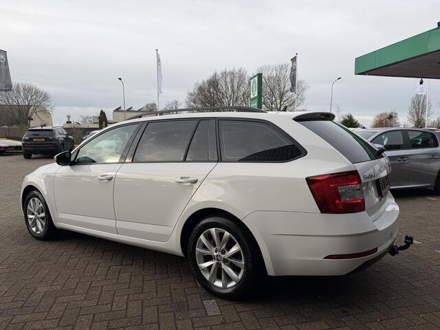 Skoda OCTAVIA Combi 1.5 TSI Greentech Sport Business AUTOMAAT | | AFNEEMBARE TREKHAAK | NAVIGATIE | SPORT STOELEN| KEYLESS ENTRY/GO| NAVIGATIE | LED KOPLAMPEN | AIRCO/ECC | CRUISE CONTROL |