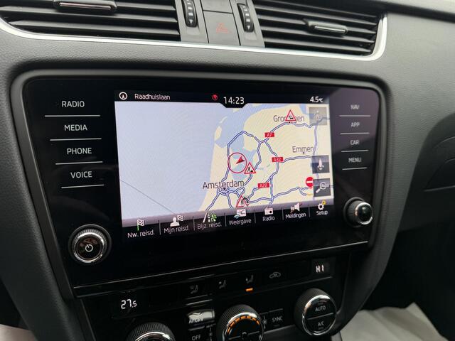 Skoda OCTAVIA Combi 1.5 TSI Greentech Sport Business AUTOMAAT | | AFNEEMBARE TREKHAAK | NAVIGATIE | SPORT STOELEN| KEYLESS ENTRY/GO| NAVIGATIE | LED KOPLAMPEN | AIRCO/ECC | CRUISE CONTROL |