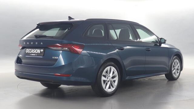 Skoda OCTAVIA Combi 1.0 TSI 110ppk Business Edition DSG Navigatie Cruise Pdc Elek. achterklep 151