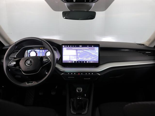 Skoda OCTAVIA Combi 1.5 TSI Business Edition Plus 115 pk | Verlengde garantie | Navigatie | Parkeersensoren | Achteruitrijcamera | Adaptieve cruise control |