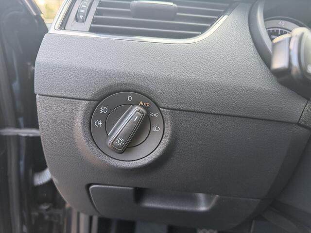 Skoda OCTAVIA Combi 1.0 TSI Greentech Business Edition Carplay/Stoelverw