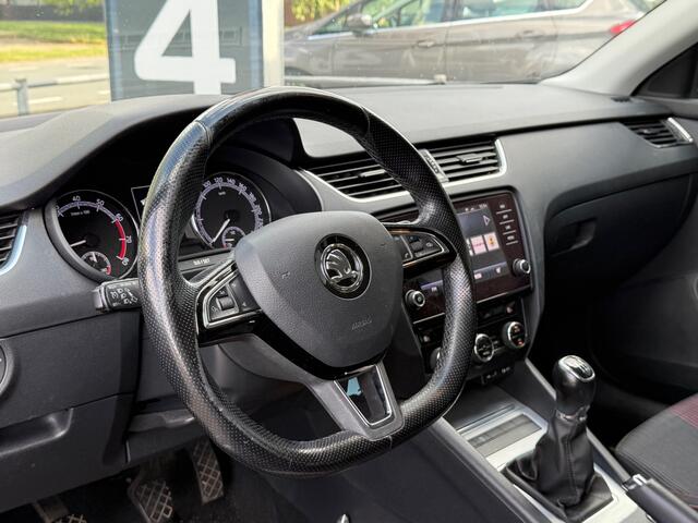 Skoda OCTAVIA Combi BWJ 2017 | 1.0 TSI 116PK Ambition Bus NWE APK | CLIMA | CRUISE | CARPLAY | NAVI | LICHTMETAAL | PDC |