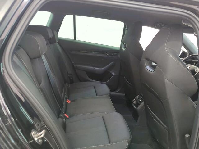 Skoda OCTAVIA Combi 1.0 e-TSI Sport Business Full-Led Adaptive-Cruis Drive-Mode