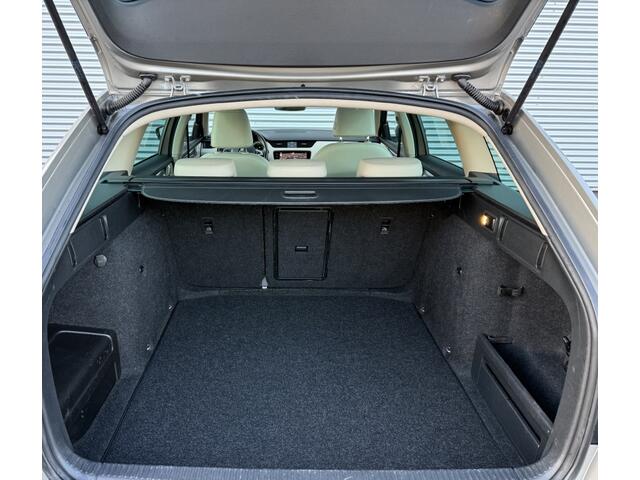 Skoda OCTAVIA Combi 1.8 TSI Grt Sty. Bns NAP Pano Canton Camera Leer Memory ACC Carp