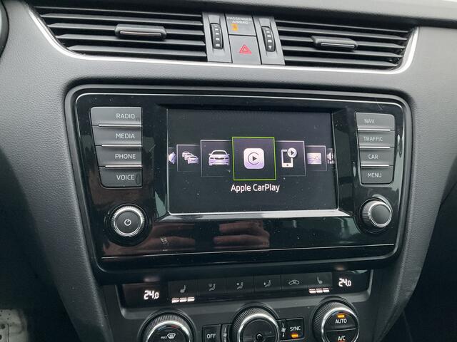 Skoda OCTAVIA Combi 1.0 TSI Pano.dak DAB Trekhaak Stoelverw. Carplay Greentech Ambition Business