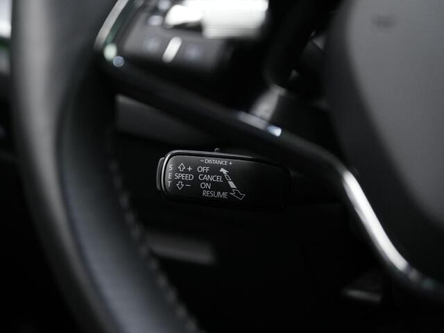 Skoda OCTAVIA Combi 1.4 TSI iV 204 pk DSG PHEV Business Edition | Achteruitrijcamera | Stoelverwarming | Adaptive Cruise | Navigatie | Leder/stof