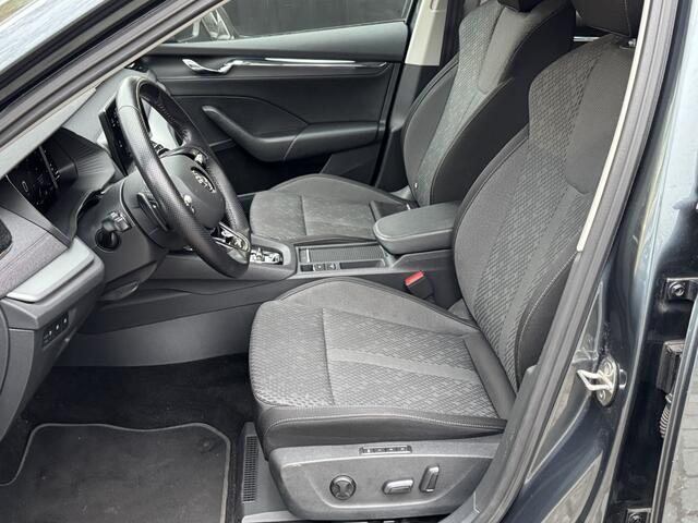 Skoda OCTAVIA 1.0TSI Automaat Bns Ed. Plus/Camera, stoel+stuurverw/head-up/elek stoel+aklep/