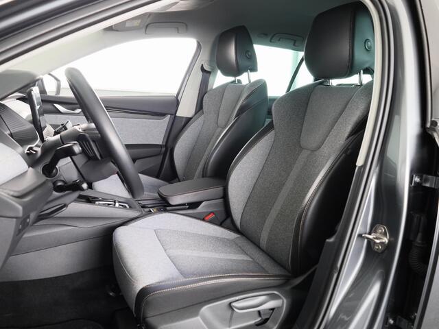 Skoda OCTAVIA Combi 1.5 TSI MHEV First Edition 115pk | Climatronic | 17 inch Lichtmetalen velgen | Parkeercamera achter | Navigatie