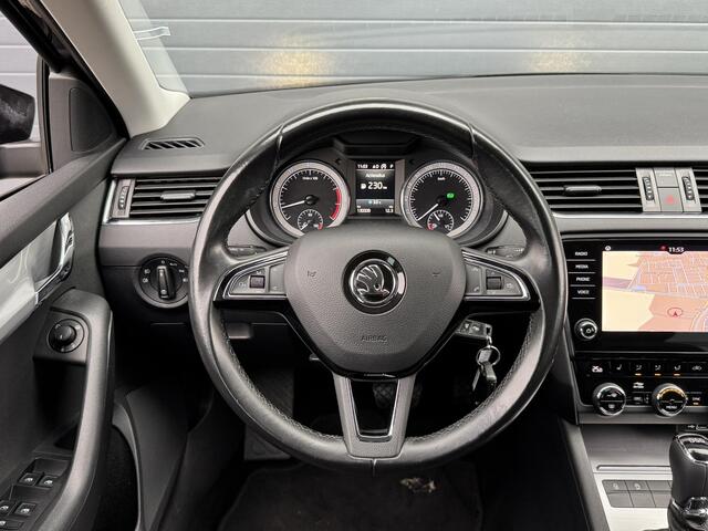 Skoda OCTAVIA COMBI 1.5 TSI GREENTECH AMBITION BUSINESS I AUTOMAAT I TREKHAAK I APPLE CARPLAY I STOELVERWARMING