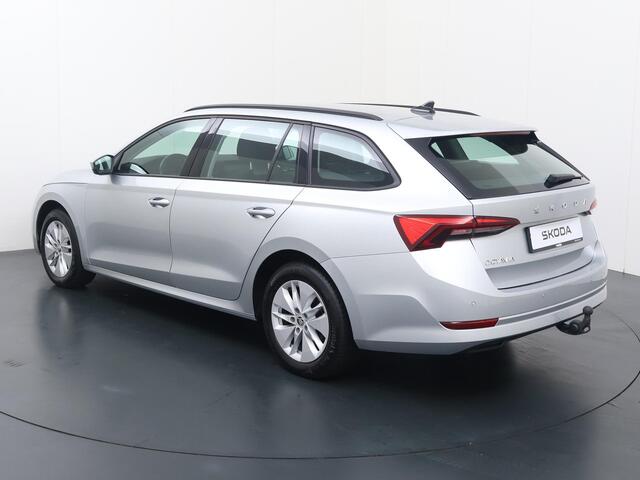 Skoda OCTAVIA Combi 1.0 TSI Ambition | 110 PK | Trekhaak wegklapbaar | LED verlichting | Apple Carplay/Android Auto |