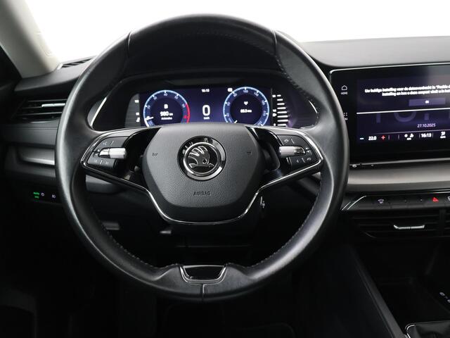 Skoda OCTAVIA Combi 1.0 TSI Ambition | 110 PK | Trekhaak wegklapbaar | LED verlichting | Apple Carplay/Android Auto |