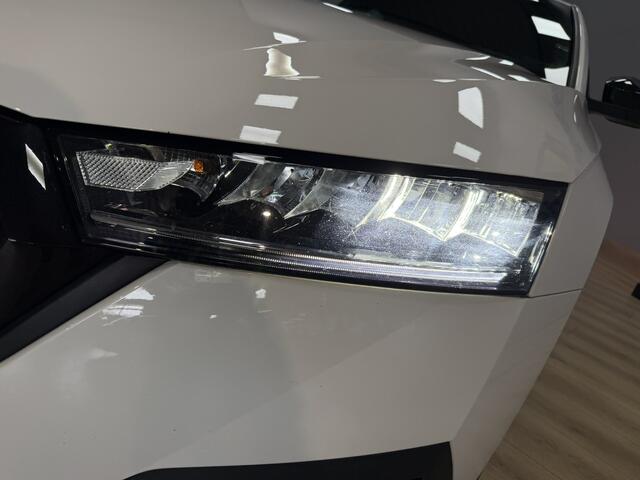 Skoda OCTAVIA 1.0 e-TSI Sport Business Airco ECC | Trekhaak | Virtual | Sfeer | Cruise Control | LED | Apple Carplay | Isofix | NAP