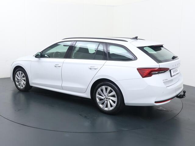 Skoda OCTAVIA Combi 1.5 TSI MHEV Business Edition | 115 PK | Automaat | Trekhaak | Achteruitrij camera | Multifunctioneel stuurwiel |