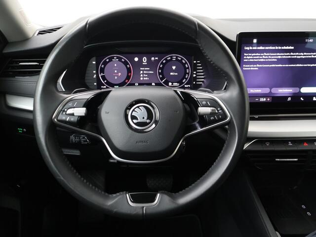 Skoda OCTAVIA Combi 1.5 TSI MHEV Business Edition | 115 PK | Automaat | Trekhaak | Achteruitrij camera | Multifunctioneel stuurwiel |