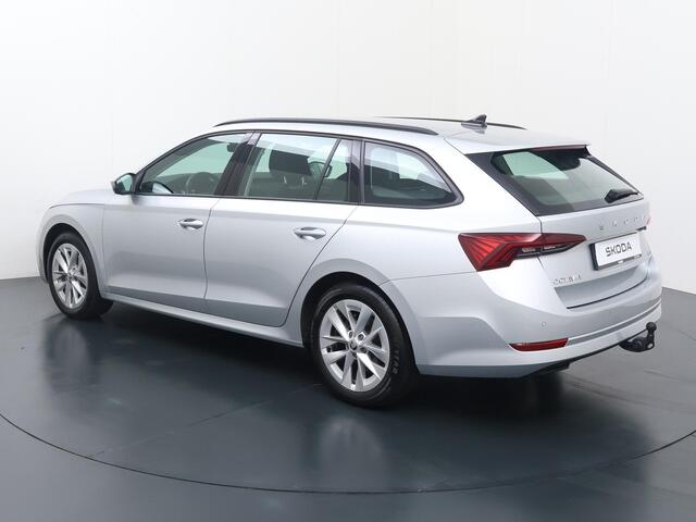 Skoda OCTAVIA Combi 1.0 e-TSI Business Edition | 110 PK | Automaat | Multifunctioneel stuurwiel | Cruisecontrol | Parkeersensoren |