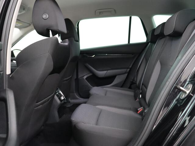 Skoda OCTAVIA 1.0 TSI Business Edition | Trekhaak | Carplay | Stoelverwarming | Navigatie | Full LED