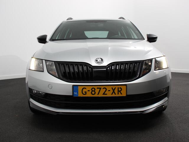 Skoda OCTAVIA Combi 1.0 TSI 115pk Sport Business | Navigatie | Climate Control | Trekhaak | Extra Getint Glas | Lichtmetalen Velgen | Parkeer sensoren