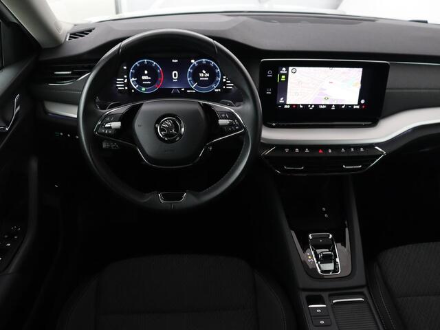 Skoda OCTAVIA 1.5 TSI Business Edition Plus | Stoelverwarming | Trekhaak | Adaptive cruise | Keyless | Full LED | Parkeerhulp | Climate control