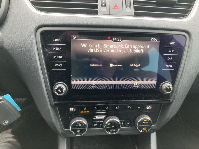 Skoda OCTAVIA Combi 1.5TSI/150PK DSG Greentech Business Edition · Trekhaak · Apple/Android Car Play · Climatronic · Stoelverwarming ·