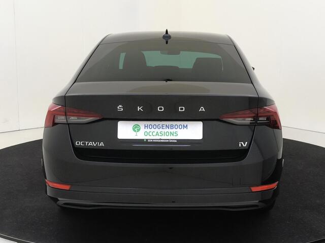 Skoda OCTAVIA 1.4 TSI iV PHEV Business Edition Plus | Parkeersensoren | Head-up display | Stoel- en stuurwielverwarming | Cruise control | Keyless | Dodehoek detectie |
