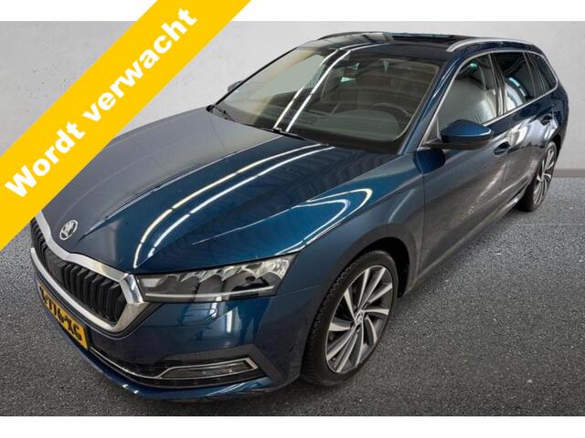 Skoda OCTAVIA Combi 1.5 e-TSI DSG Business Edition Plus Navigatie Trekhaak Panoramadak Camera Alcantara ACC Dab Stoelverwarming Keyless Carplay 18 Inch Velgen Extra Getint Glas Chroom Rails Led Koplampen NL Auto 1e Eigenaar Super compleet !