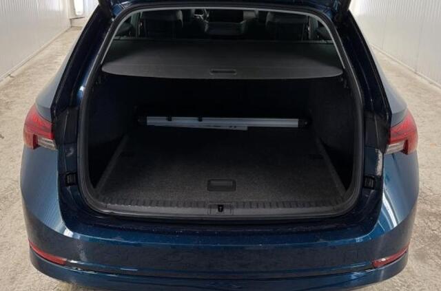 Skoda OCTAVIA Combi 1.5 e-TSI DSG Business Edition Plus Navigatie Trekhaak Panoramadak Camera Alcantara ACC Dab Stoelverwarming Keyless Carplay 18 Inch Velgen Extra Getint Glas Chroom Rails Led Koplampen NL Auto 1e Eigenaar Super compleet !